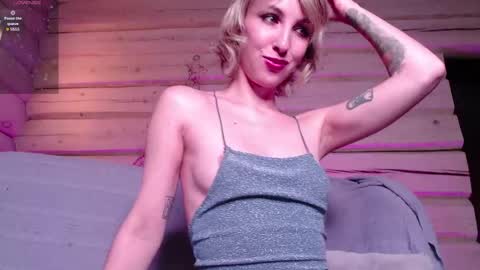 Amy online show from April 25, 4:15 pm