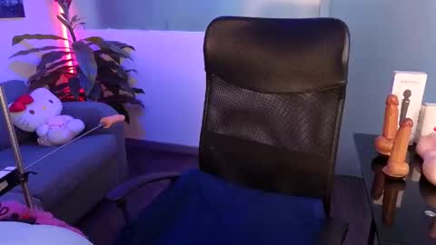 Amy Hoy69 online show from May 7, 2:17 am