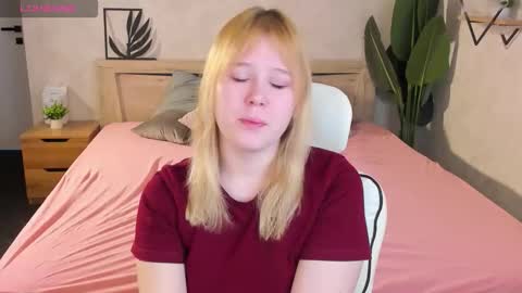 Amy online show from December 14, 11:53 pm