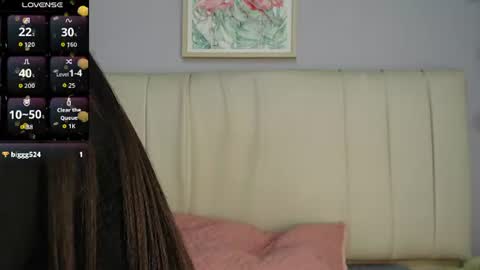 Snapshot of amy_le chatting on July 23, 1:53 pm Amy online show from July 23, 1:53 pm
