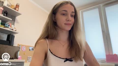 Snapshot of amy_meoww chatting on March 10, 11:42 am amy_meoww online show from March 10, 11:42 am
