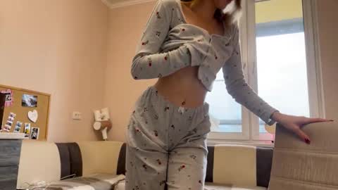 amy_meoww online show from October 31, 12:06 pm