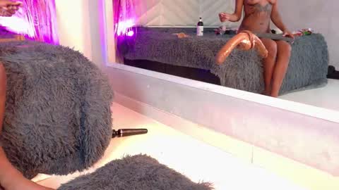 Amy online show from November 29, 8:39 am