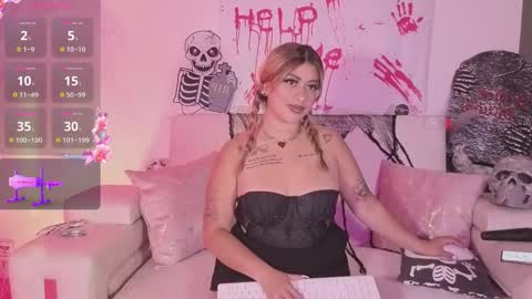 Little Slut Nicolee online show from October 30, 10:43 pm
