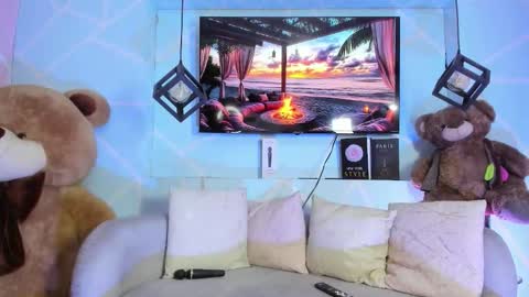 Emy Noa  online show from March 3, 12:39 am