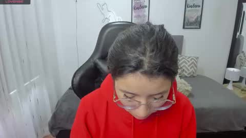 Amy sophia 3 online show from November 7, 12:38 pm