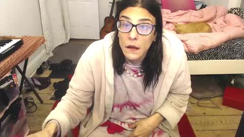 Snapshot of amyattack chatting on January 24, 11:15 am Trashely Gimpson online show from January 24, 11:15 am