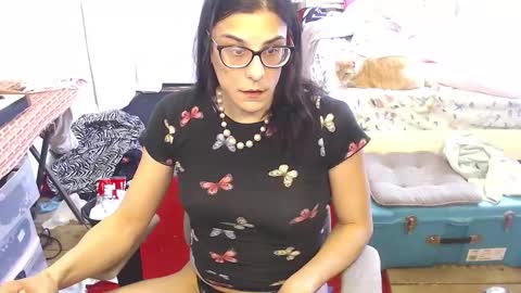 Snapshot of amyattack chatting on February 12, 5:16 pm Trashely Gimpson online show from February 12, 5:16 pm