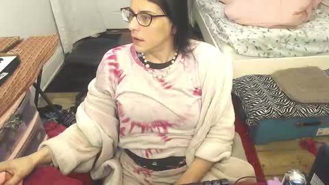 Snapshot of amyattack chatting on February 16, 10:21 am Trashely Gimpson online show from February 16, 10:21 am