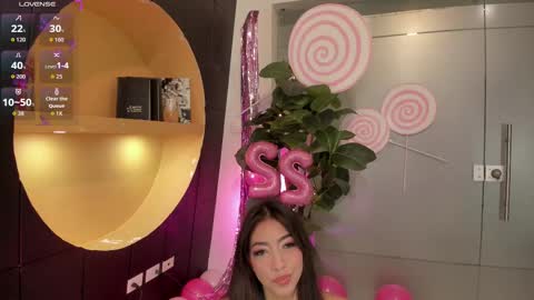 Snapshot of amyblackwood chatting on October 10, 9:03 pm Amy online show from October 10, 9:03 pm