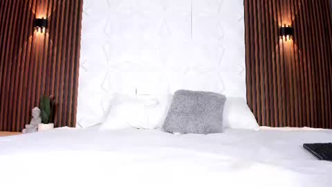 Snapshot of amycolman_ chatting on June 15, 12:29 pm amy online show from June 15, 12:29 pm