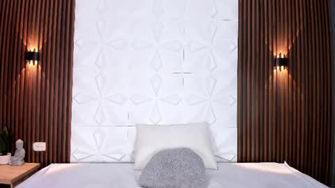 Snapshot of amycolman_ chatting on July 15, 3:17 pm amy online show from July 15, 3:17 pm