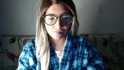 Snapshot of amycosplay99 chatting on December 29, 2:27 am amycosplay99 online show from December 29, 2:27 am