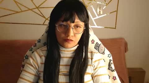 Snapshot of amycosplay_99 chatting on February 2, 4:00 am amycosplay_99 online show from February 2, 4:00 am