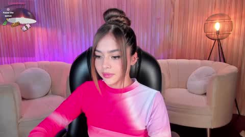 Snapshot of amydavis_ chatting on December 7, 11:12 pm Amy online show from December 7, 11:12 pm