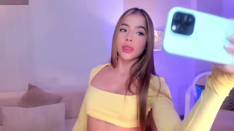 Snapshot of amydavis_ chatting on December 4, 7:22 pm Amy online show from December 4, 7:22 pm