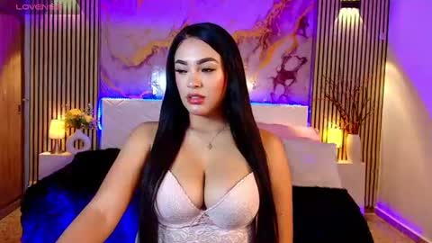 Snapshot of amyjohnsonn chatting on July 4, 6:52 am amyjohnsonn online show from July 4, 6:52 am