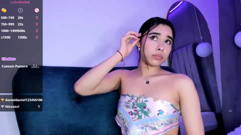 Snapshot of amyolimpo chatting on January 29, 7:46 am Amy ... Nice to meet u thumb up me please its important online show from January 29, 7:46 am