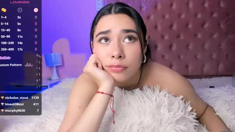 Snapshot of amyolimpo chatting on February 5, 10:08 am Amy ... Nice to meet u thumb up me please its important online show from February 5, 10:08 am