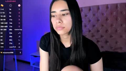 Snapshot of amyolimpo chatting on March 12, 10:59 am Amy ... Nice to meet u thumb up me please its important online show from March 12, 10:59 am