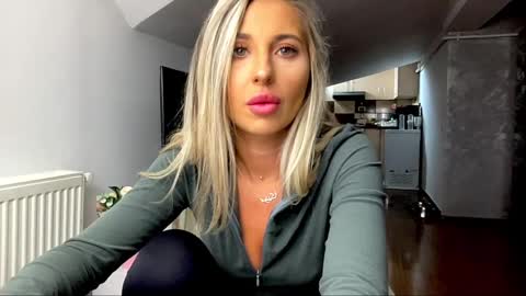 amyroberta92 online show from December 30, 9:59 am