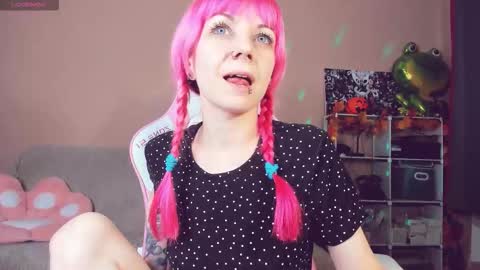 Snapshot of amyrose69 chatting on October 18, 8:20 pm Amy Rose online show from October 18, 8:20 pm