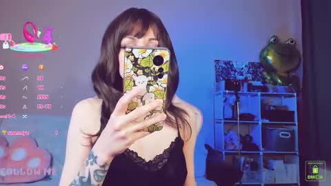 Snapshot of amyrose69 chatting on December 13, 7:53 pm Amy Rose online show from December 13, 7:53 pm