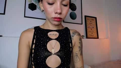 Amy online show from December 19, 11:28 am