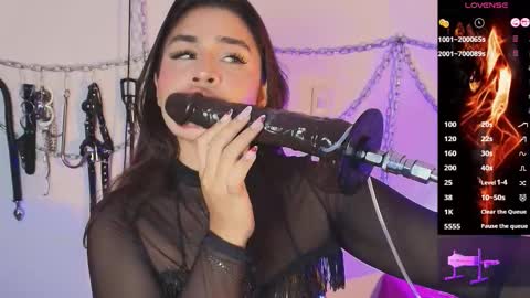 Snapshot of amysl4vee chatting on November 26, 5:08 am AMY My schedule - 1800 - 0200 GMT -5 online show from November 26, 5:08 am