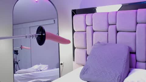 Snapshot of amywhitte_ chatting on December 18, 6:58 pm amywhitte_ online show from December 18, 6:58 pm