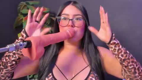 amywhitte_ online show from July 29, 4:10 am