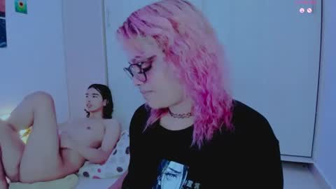 Snapshot of amyy_rouse chatting on July 14, 10:21 am Collinns online show from July 14, 10:21 am