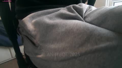 A online show from January 21, 10:52 am