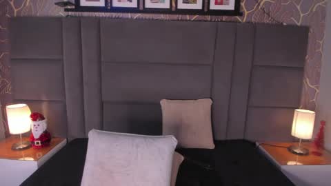 Ana  online show from January 8, 3:07 pm