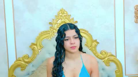 Snapshot of ana_bs chatting on December 15, 5:01 am ana_bs online show from December 15, 5:01 am