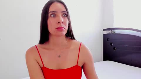 Snapshot of ana_castilo chatting on January 30, 2:58 pm Ana IG an castillo 1 online show from January 30, 2:58 pm