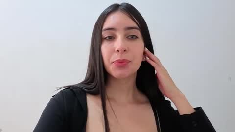 Snapshot of ana_castilo chatting on October 19, 12:39 pm Ana IG an castillo 1 online show from October 19, 12:39 pm