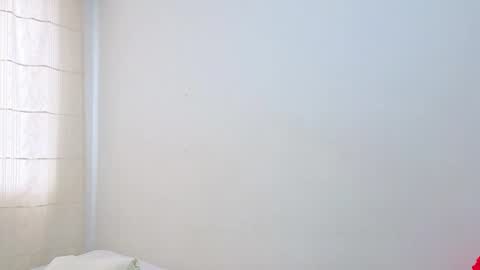 Snapshot of ana_castilo chatting on November 16, 12:11 pm Ana IG an castillo 1 online show from November 16, 12:11 pm