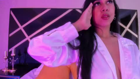 Snapshot of ana_gonzalez chatting on May 13, 1:30 pm Ana Gonzalez online show from May 13, 1:30 pm
