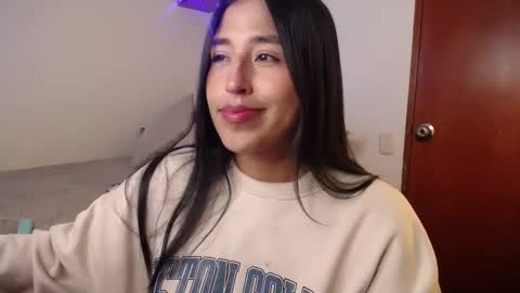 Snapshot of ana_m_ chatting on October 1, 11:55 pm Ana online show from October 1, 11:55 pm