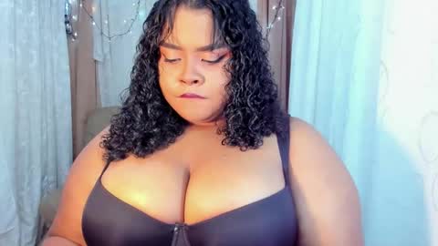 Ana online show from February 13, 10:39 pm