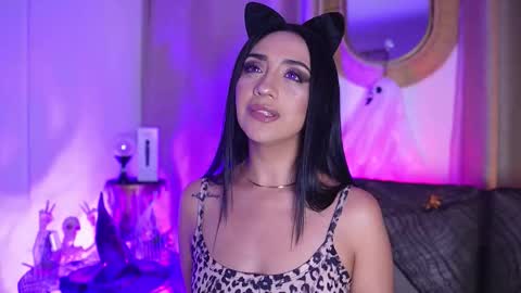 Snapshot of ana_riveros chatting on October 20, 4:13 am online show from October 20, 4:13 am