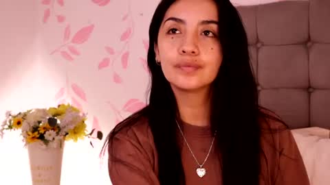 Snapshot of ana_riveros chatting on June 15, 3:47 pm online show from June 15, 3:47 pm