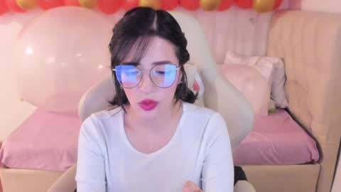 Snapshot of ana_ruuh chatting on February 7, 7:38 pm Im anna but you can call me as you want online show from February 7, 7:38 pm