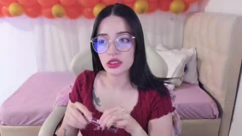 Snapshot of ana_ruuh chatting on February 19, 8:41 pm Im anna but you can call me as you want online show from February 19, 8:41 pm