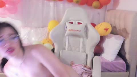 Snapshot of ana_ruuh chatting on March 7, 5:18 am Im anna but you can call me as you want online show from March 7, 5:18 am