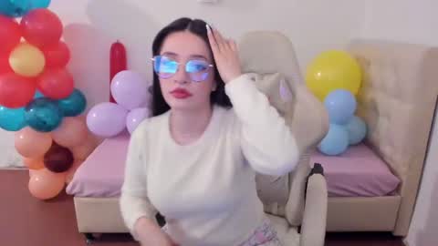 Im anna but you can call me as you want online show from June 17, 5:47 pm