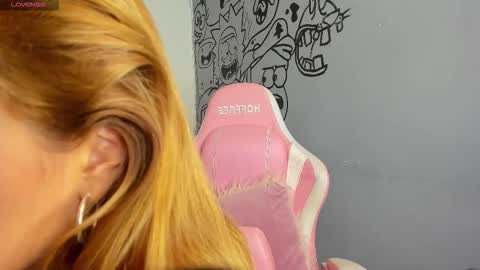 Ana online show from January 9, 11:06 pm