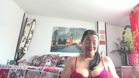 anaamature_ online show from September 18, 6:10 pm