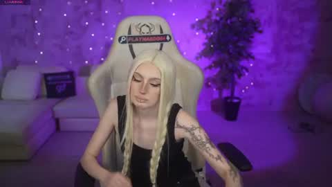 Snapshot of anabel054 chatting on July 15, 10:42 am Anabel Kira Zlata Kira Elice Lana Dominika Sofy Kaila Bridget online show from July 15, 10:42 am